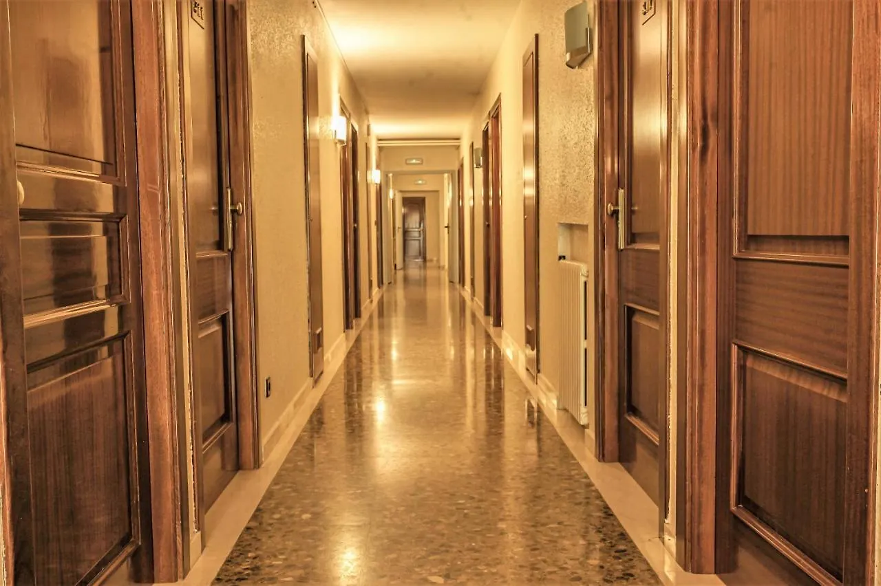 ***  Hotel Coray By Pierre & Vacances Енкамп Андорра